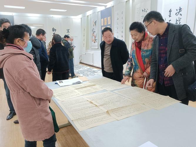 铜川市文化艺术沙龙与王益区美术家协会联合举办月度书画交流活动